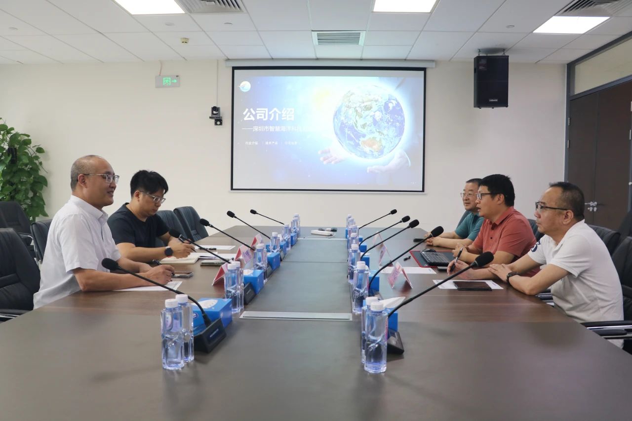 南山(shān)區(qū)政協委員前海管理(lǐ)局港澳服務處戴瑞睿主任領導一行(xíng)來(lái)訪(圖1)